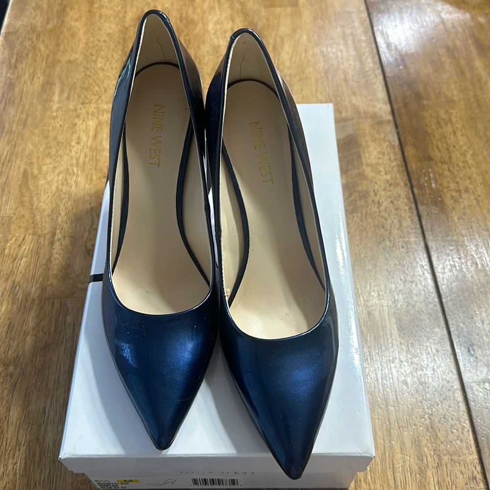 EUC Nine West Blue Heel